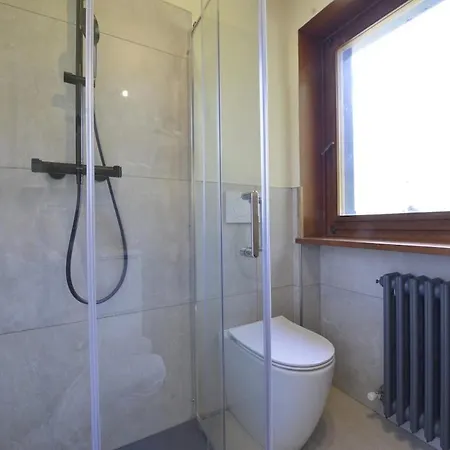 Balcone Sul Bianco - 3 Camere, Funivia A 600m Apartment Verrand